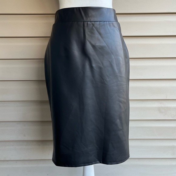 torrid Dresses & Skirts - •Torrid• NWT Black Faux Leather Pencil Skirt - Size 10